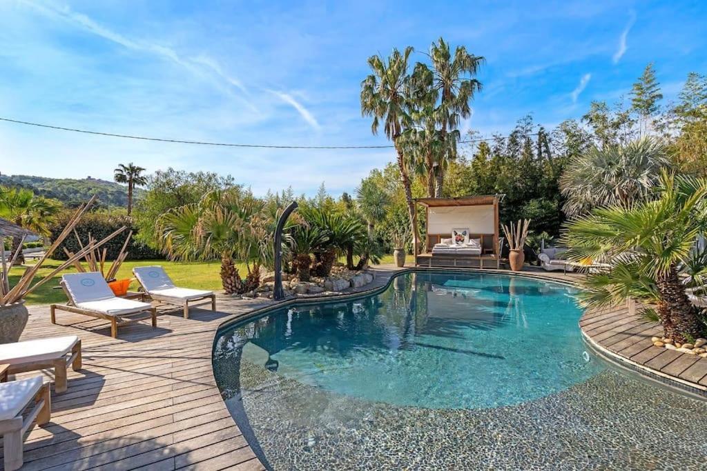 Grande Villa St-Tropez Area Avec Piscine Chauffee Gassin Bagian luar foto