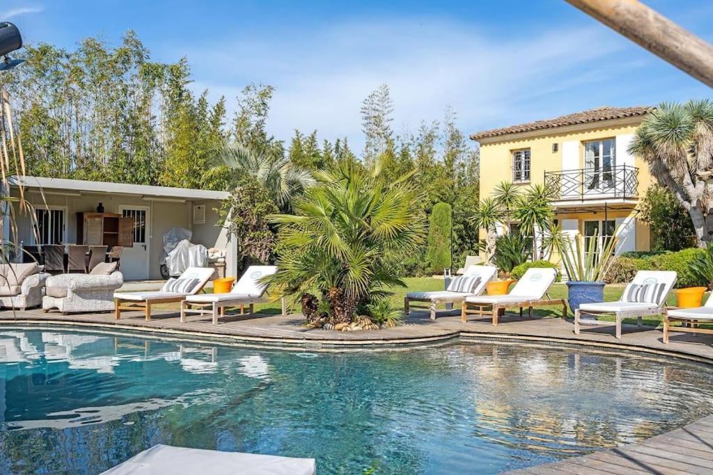 Grande Villa St-Tropez Area Avec Piscine Chauffee Gassin Bagian luar foto